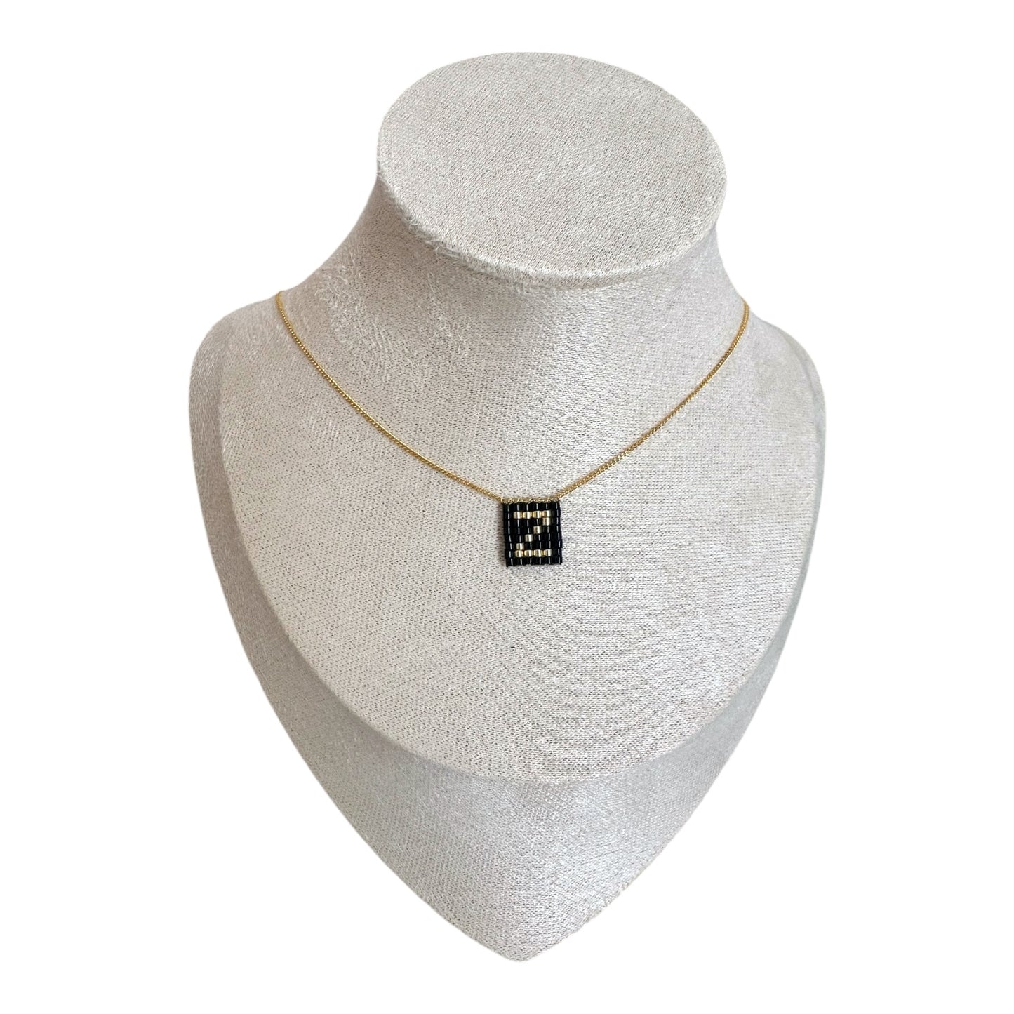 Collar INICIALES mini en negro