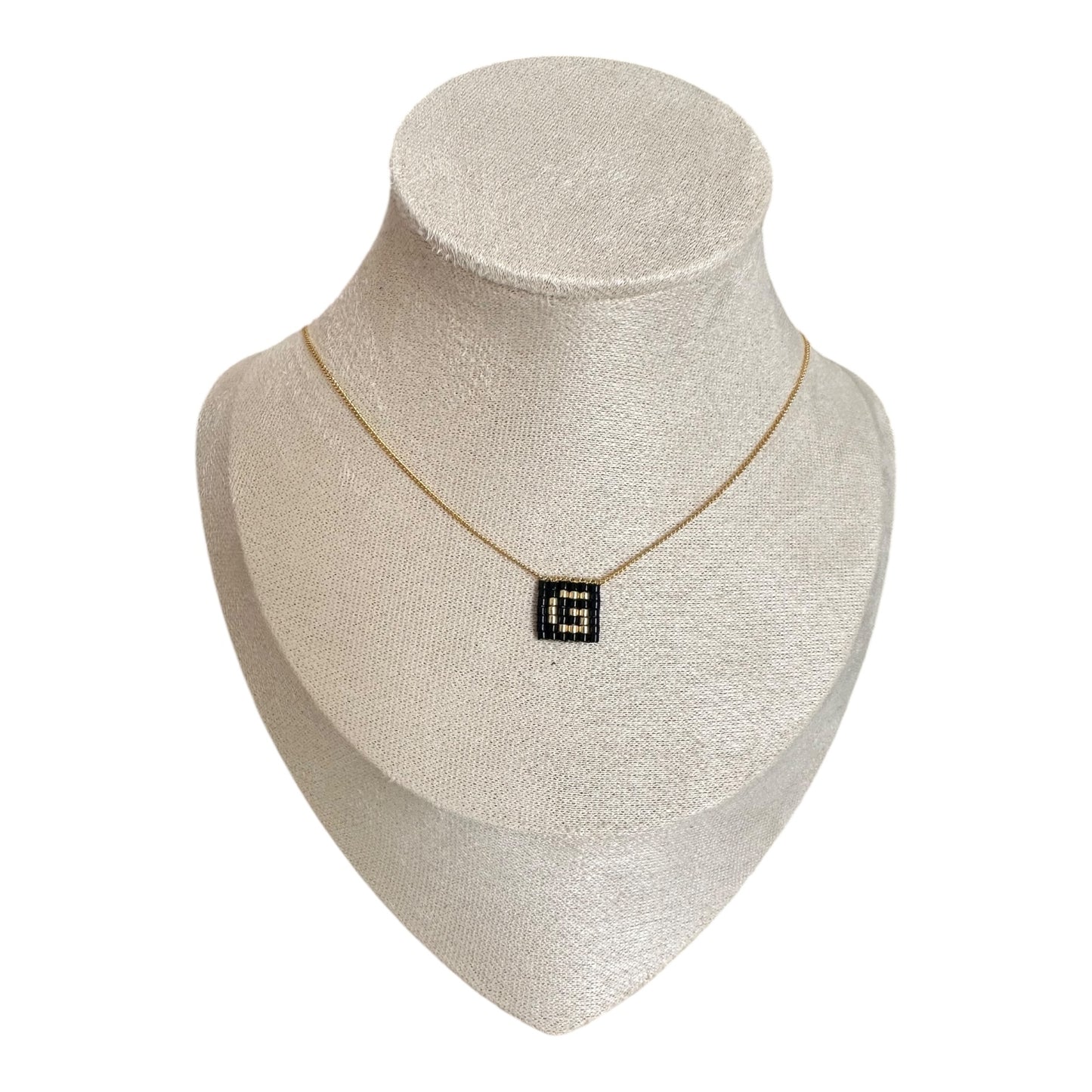 Collar INICIALES mini en negro