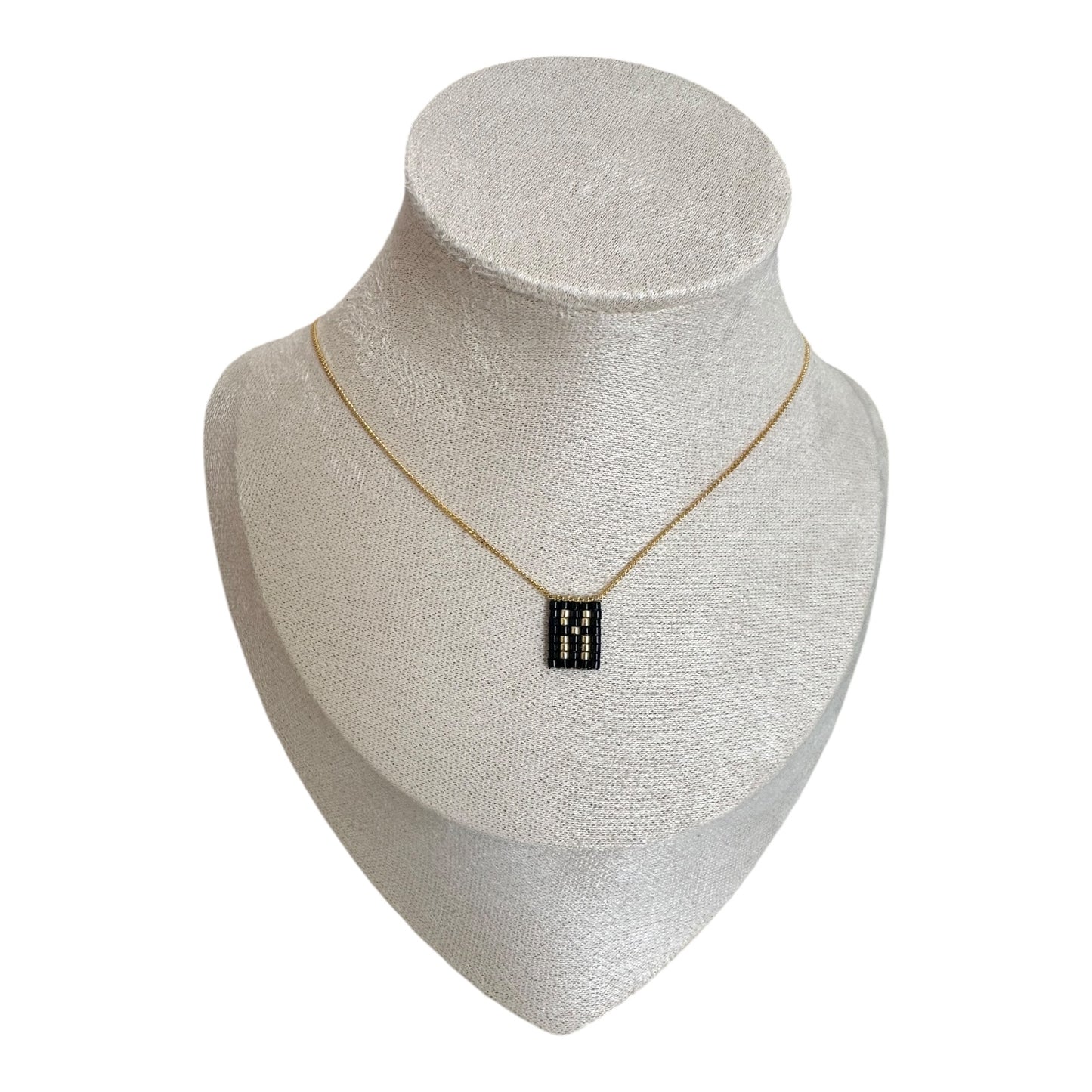 Collar INICIALES mini en negro