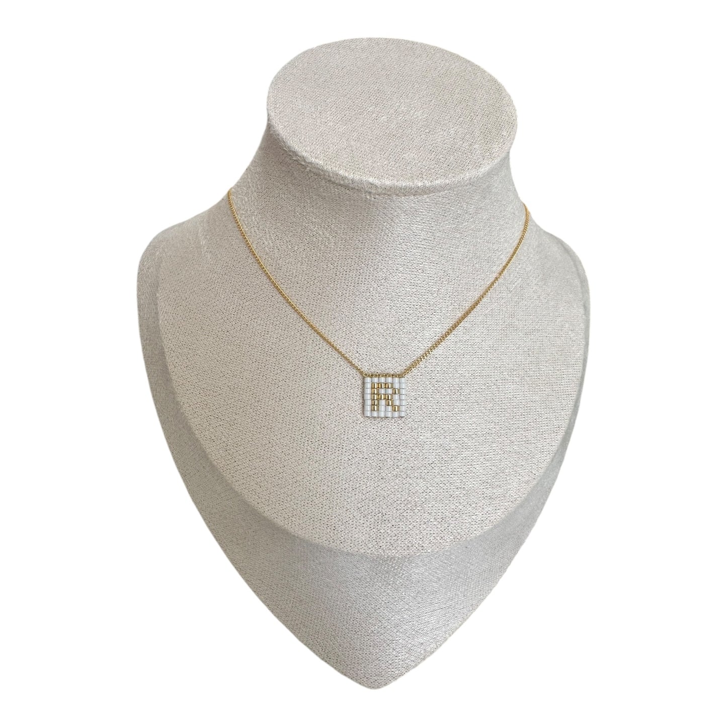 Collar INICIALES mini en blanco