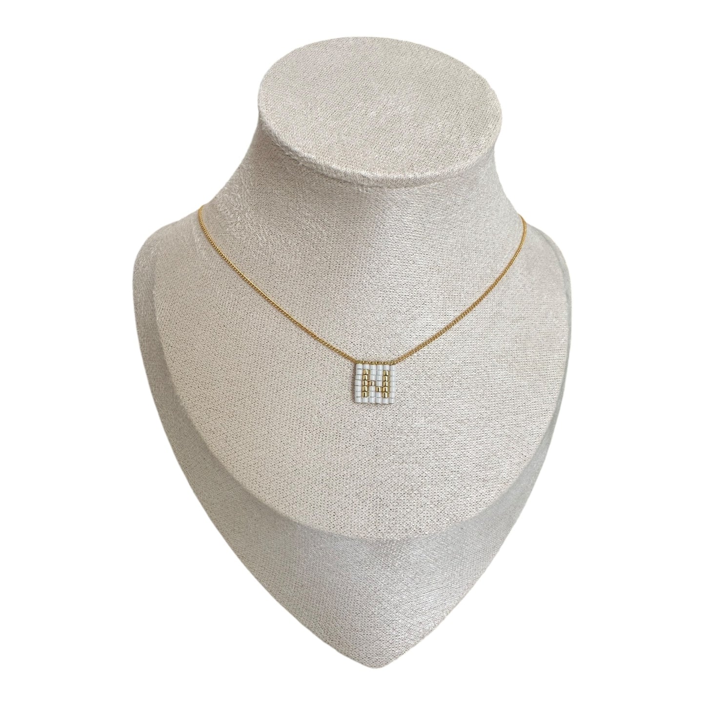 Collar INICIALES mini en blanco