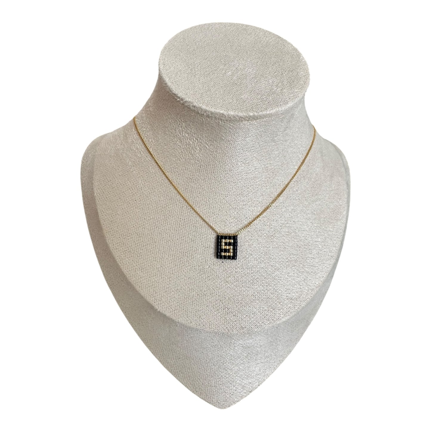 Collar INICIALES mini en negro