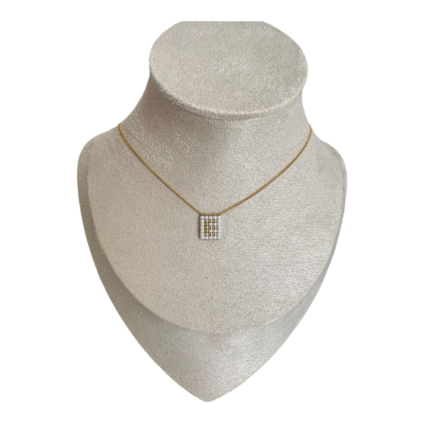 Collar INICIALES mini en blanco