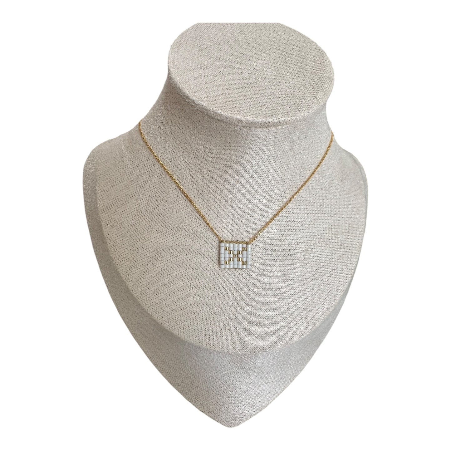 Collar INICIALES mini en blanco