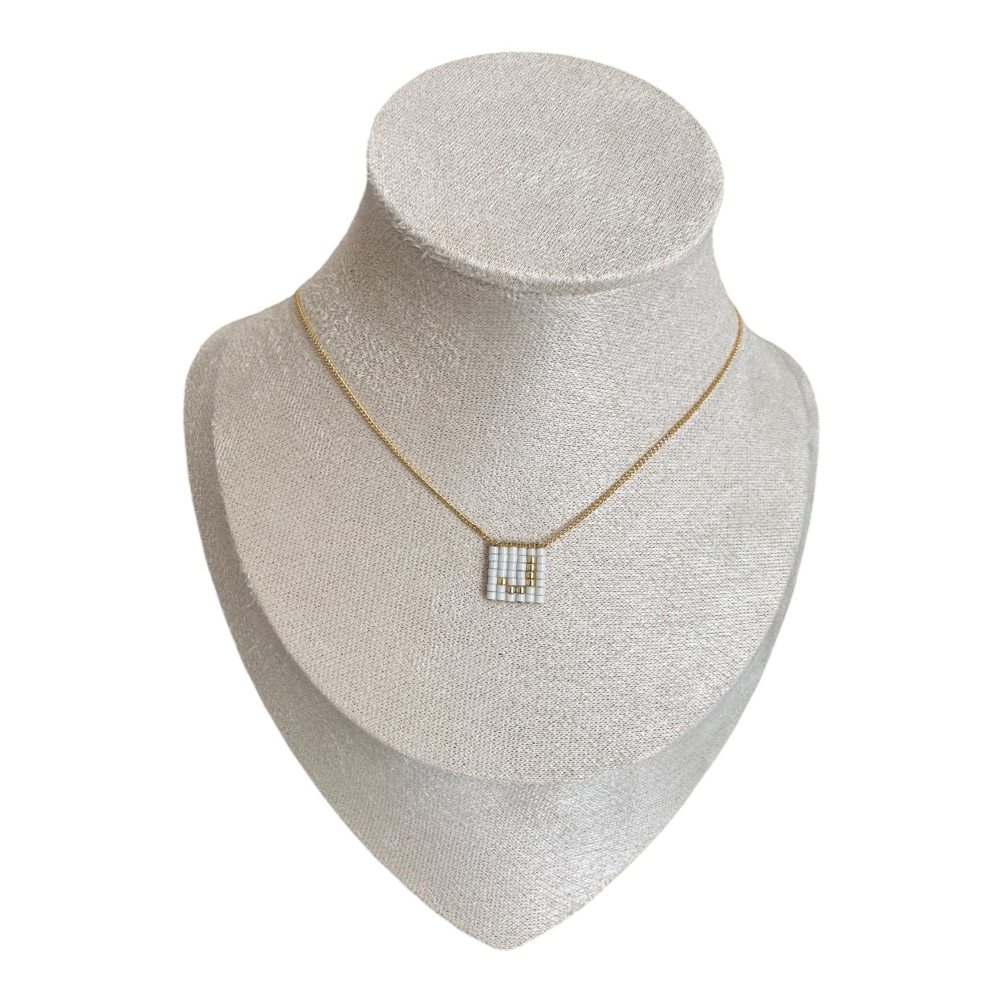 Collar INICIALES mini en blanco