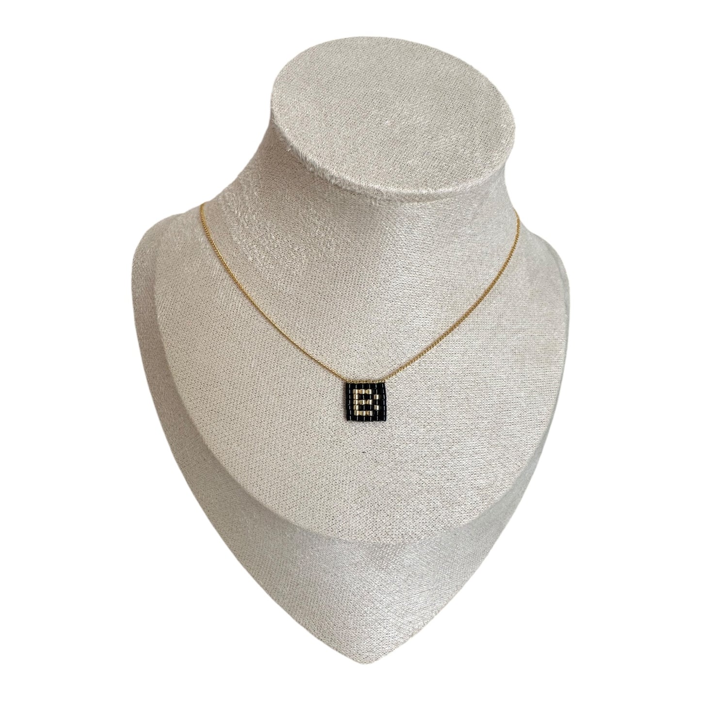 Collar INICIALES mini en negro